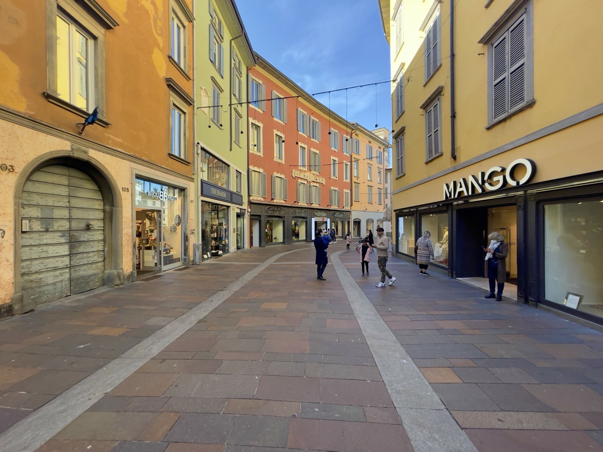 Luigi Ottolini vende palazzo Bergamo centro Milano Brescia investimento immobiliare