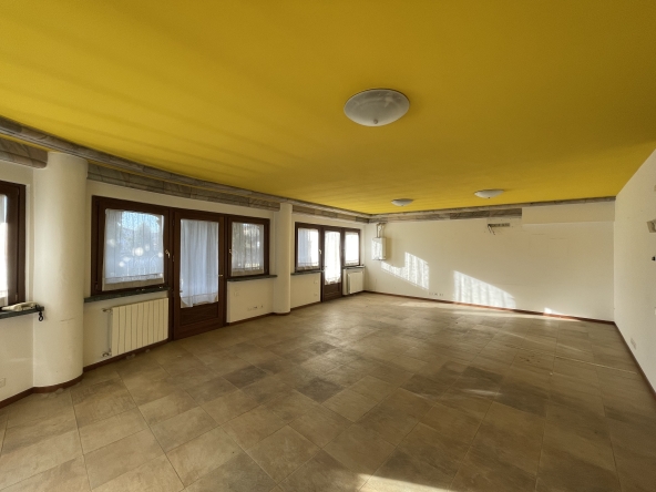 Luigi Ottolini Urgnano uffficio loft vendita Bergamo Brescia Milano luxury  35