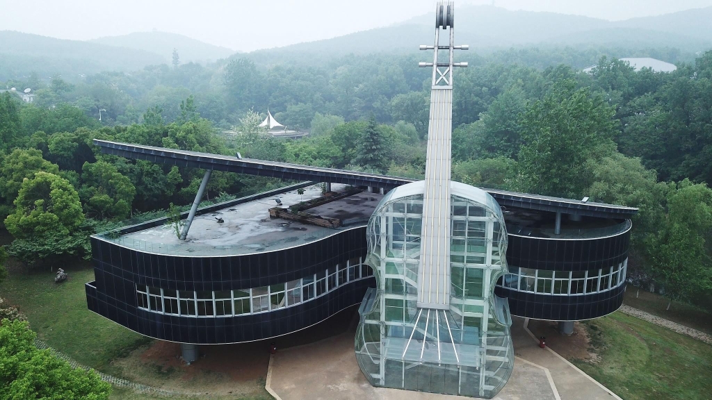 piano house huainan china casa violino pianoforte cina museo Luigi Ottolini