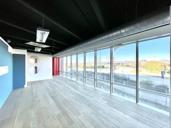 Luigi Ottolini Romano di Lombardia capannone 4000 mq commerciale showroom vendita Bergamo Brescia Milano luxury  19